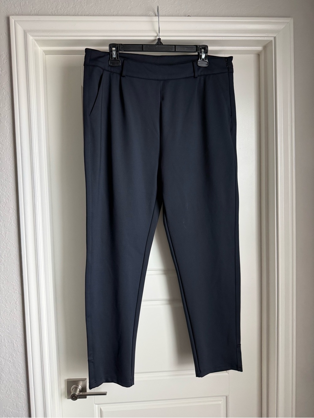 BuffBunny VP Collections Ankle Pants